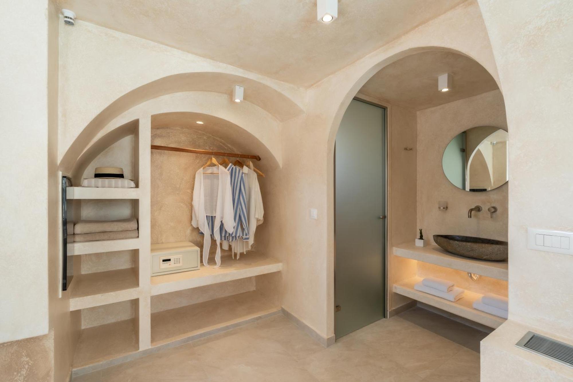 Heyday Luxury Suites Perissa  Eksteriør billede