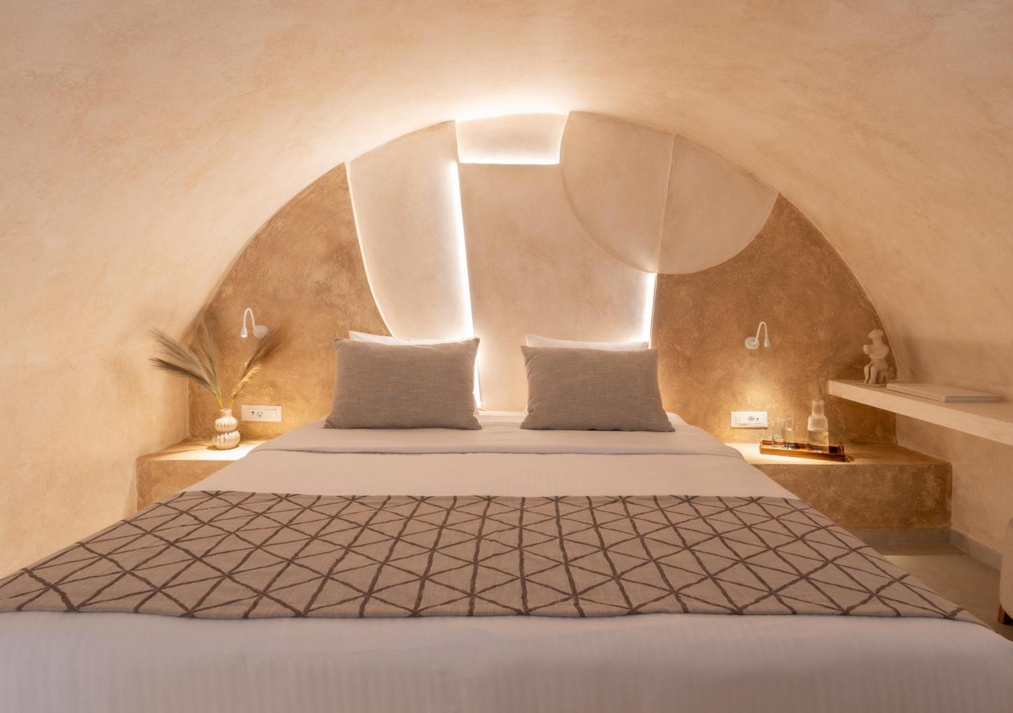 Heyday Luxury Suites Perissa  Eksteriør billede